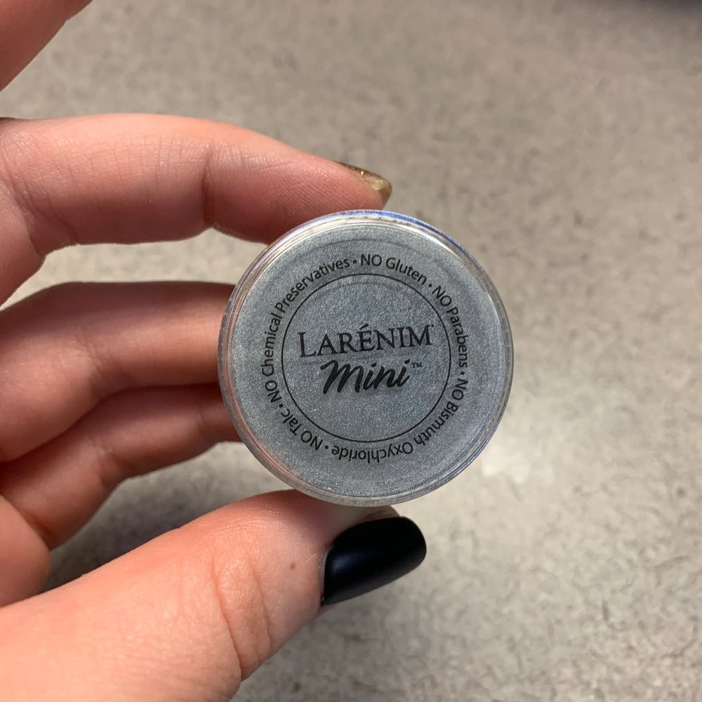 Larenim Mineral Powder Eye Color - Amulet